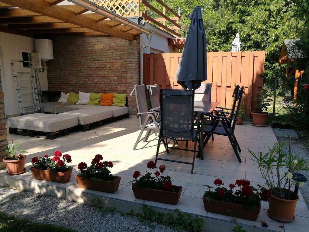 House For 6 Ppl At Lake Balaton Siófok Buitenkant foto